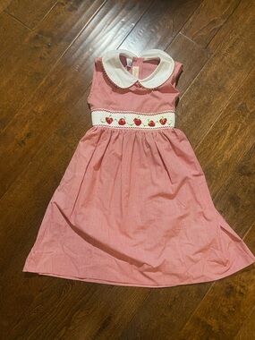 Anavini smocked dress size 6 Strawberry collared gingham